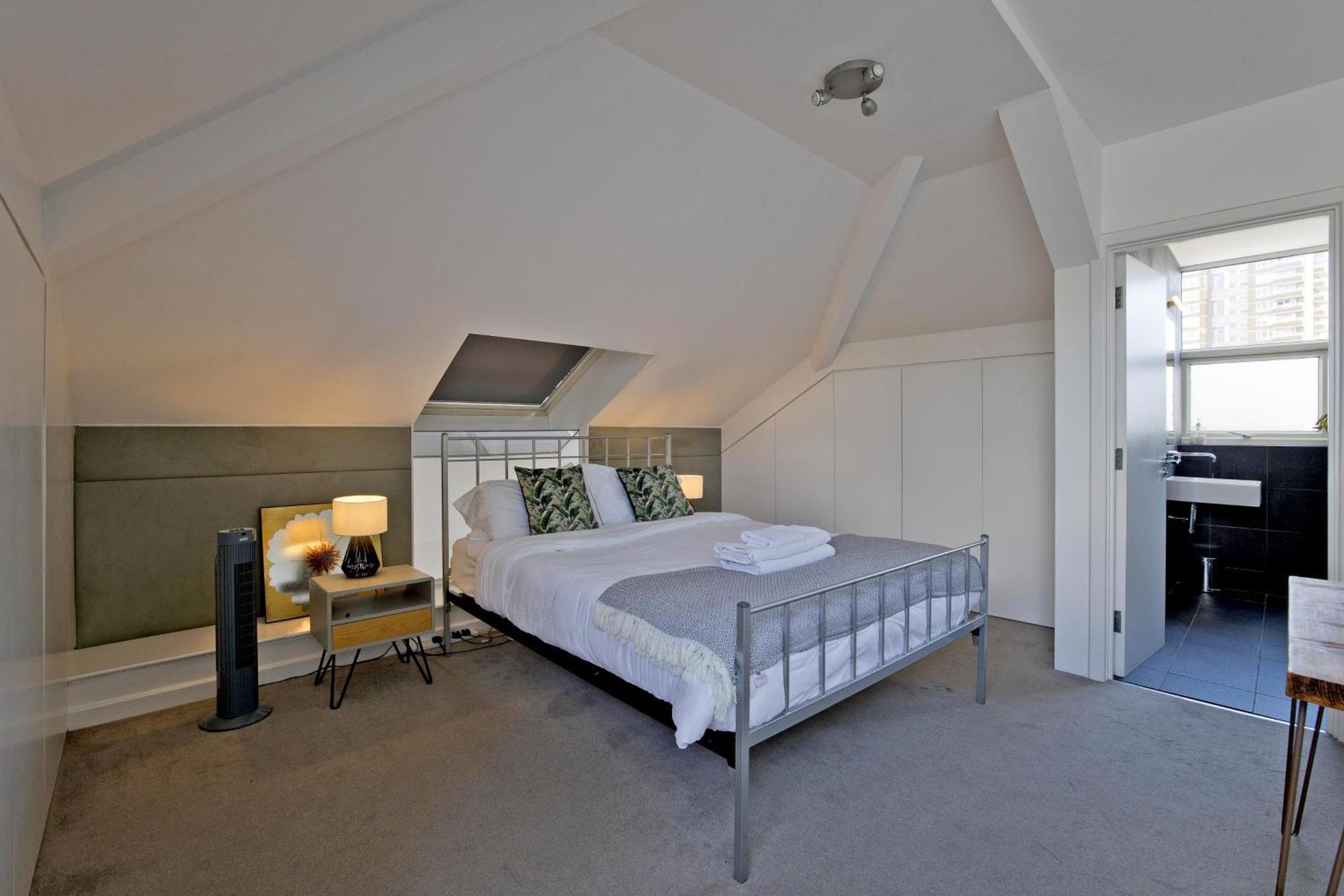 Old St Penthouse *