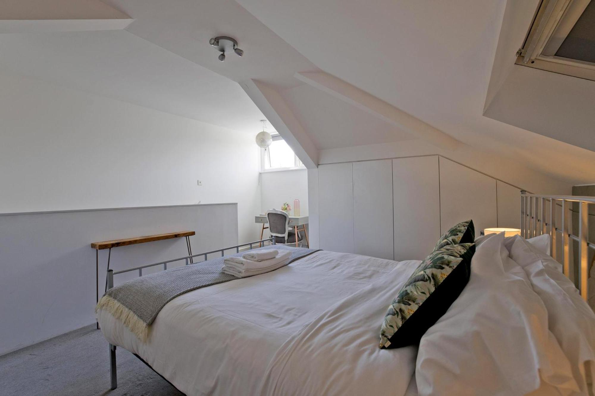 Old St Penthouse Apartment London