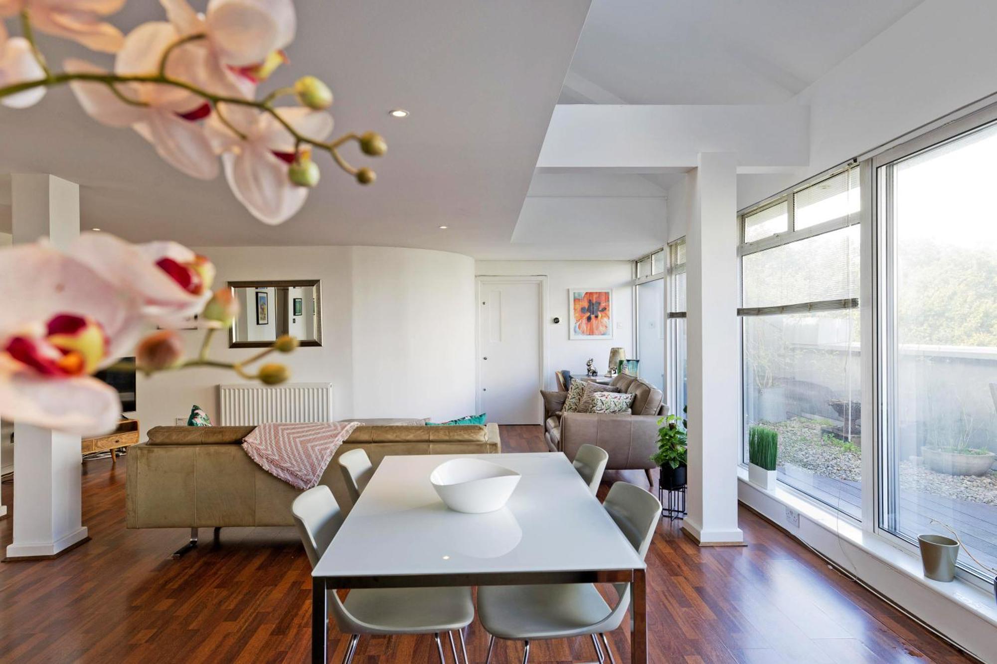 Apartment Old St Penthouse *